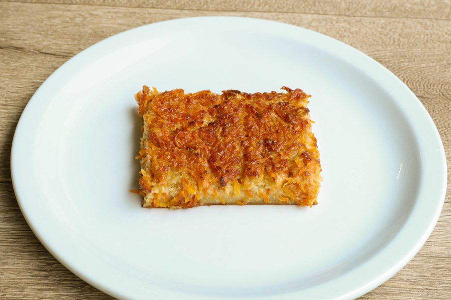 Une part de gâteau à la carotte